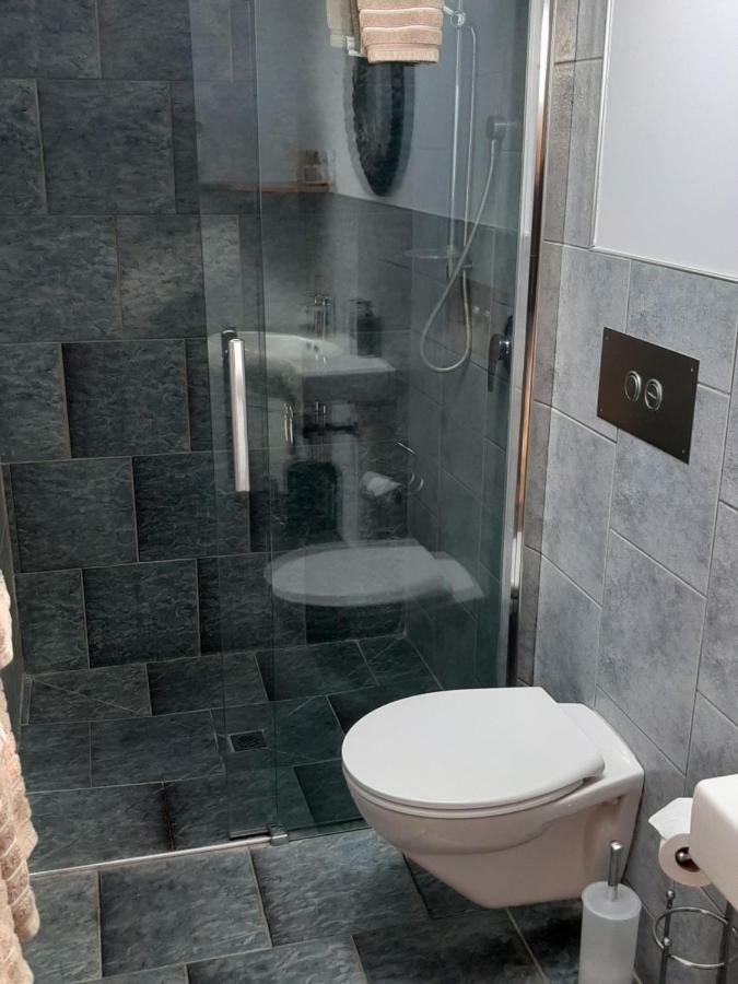 אופוטיקי Ohiwa Beach Apartments/ Motel מראה חיצוני תמונה